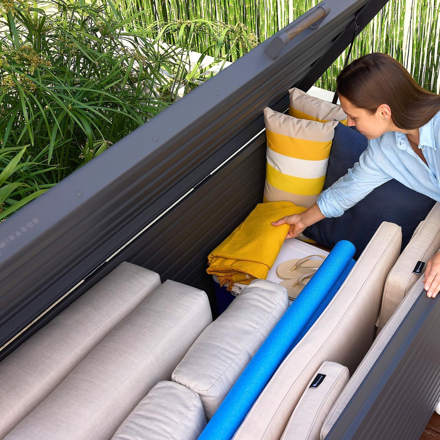 ✨Large Outdoor Metal Deck Box with Wheels, Storage Box with Lid for Patio Furniture, Garden Tools, Outdoor Cushion