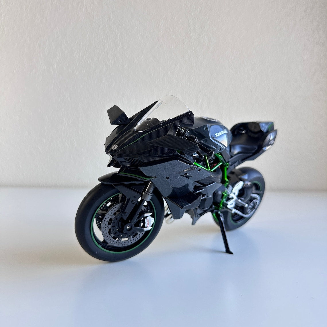 🏍Alloy Racing Motorcycle Bootable Motorbike Smoking Exhaust, Alloy Diecasts Gifts for boys/Gift for car/Bike lovers Collectionv