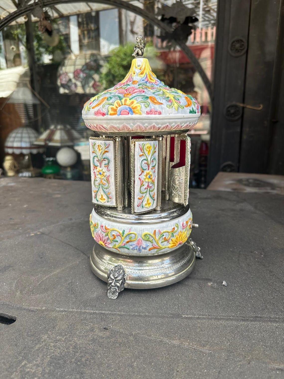 Reuge Musical Carousel, Vintage Cigar, Cigarette or Lipstick Ride
